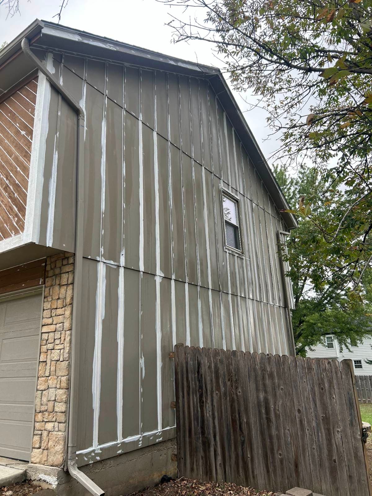Gallery photos for Pre-Paint Preparation Completed for Enthusiastic Home Makeover: Image #1