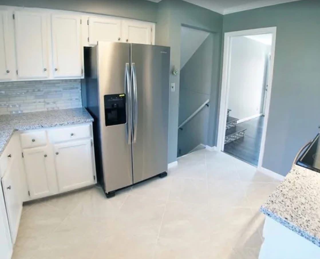 Kitchen Cabinet Painting in Kansas City image