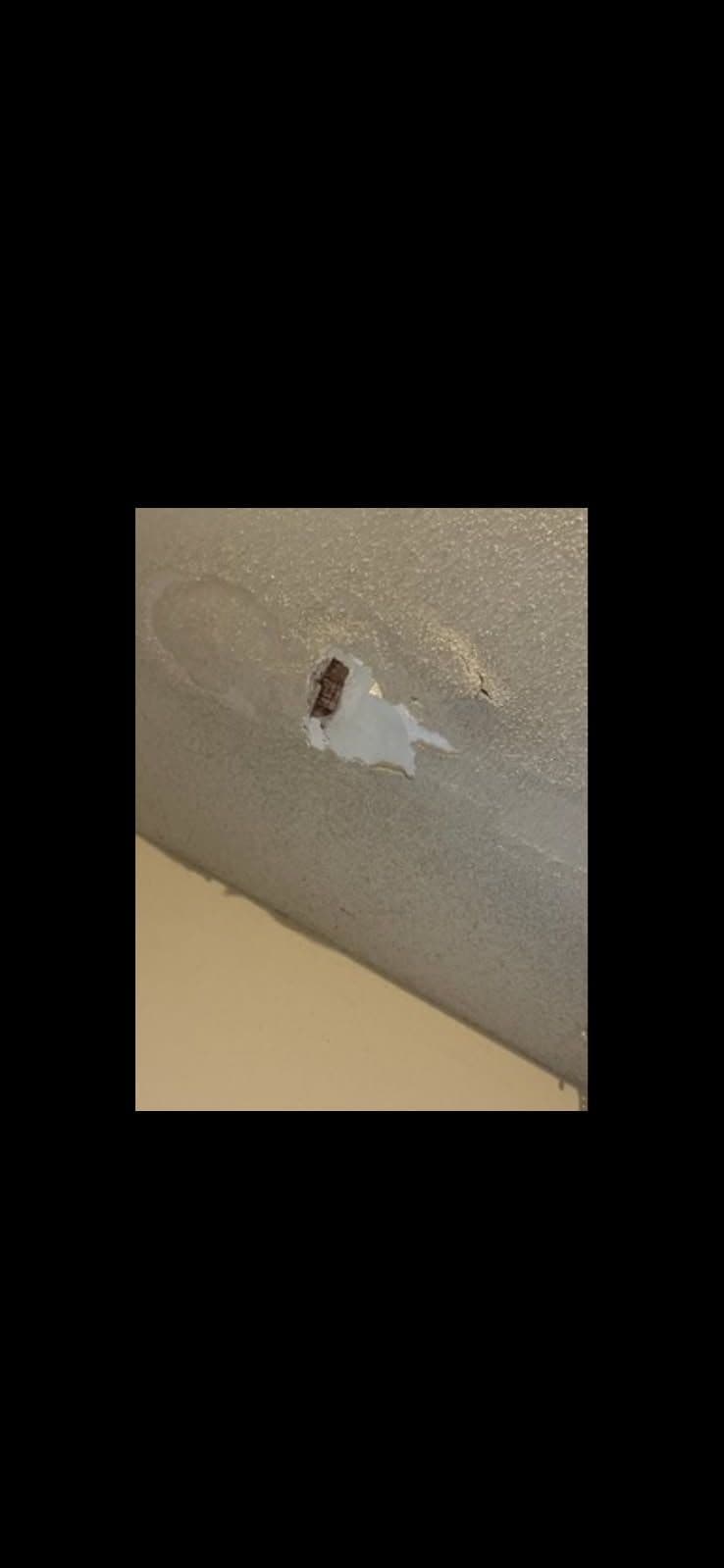 Expert Drywall Repair for Seamless Finishes image