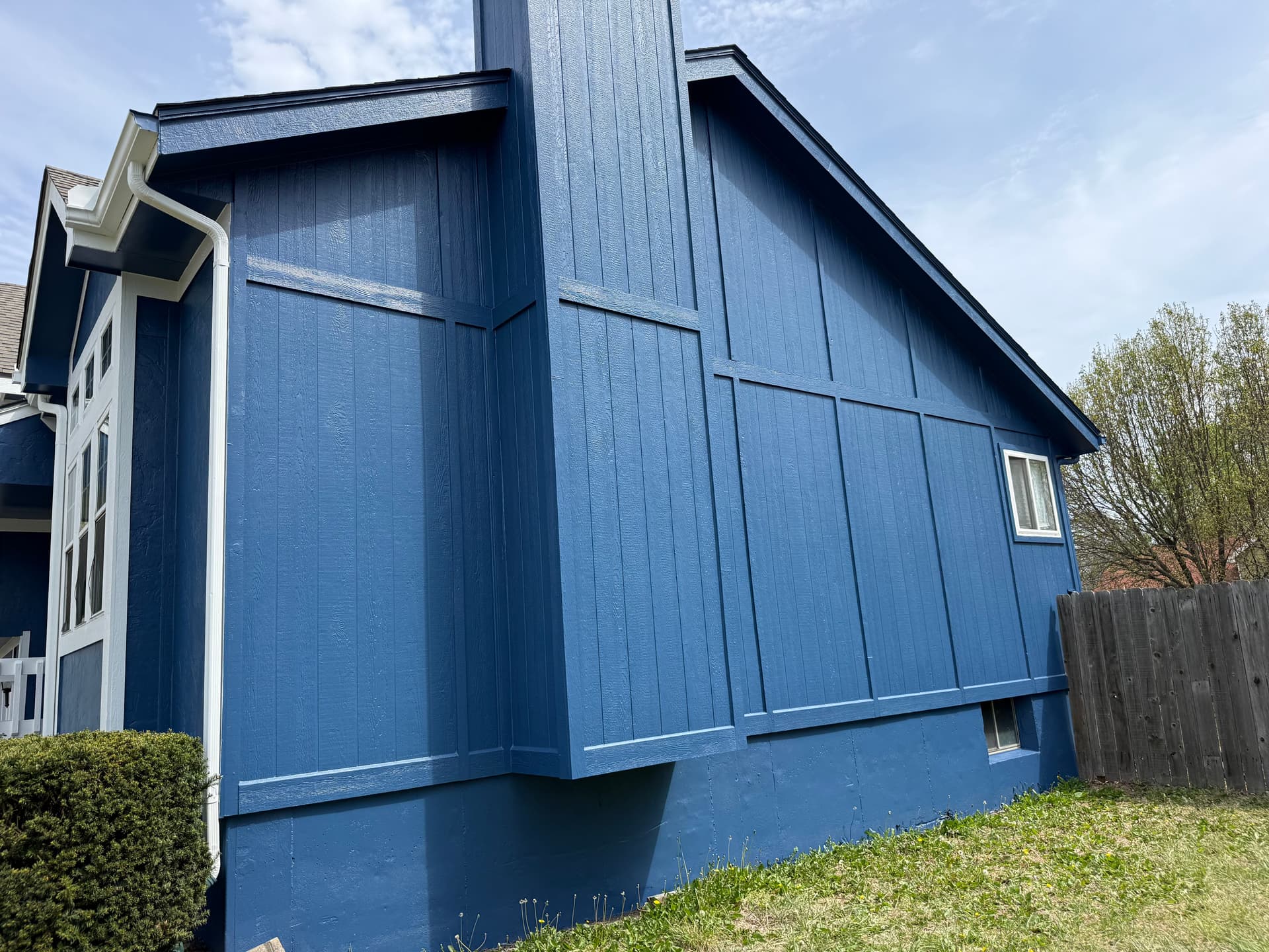 Gallery photos for Faded Exterior Siding Gets a Bold New Color: Image #1