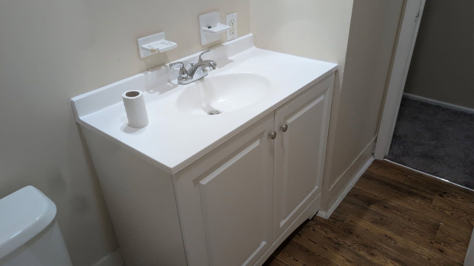 Gallery photos for Kitchen and Bathroom Makeover: Image #1