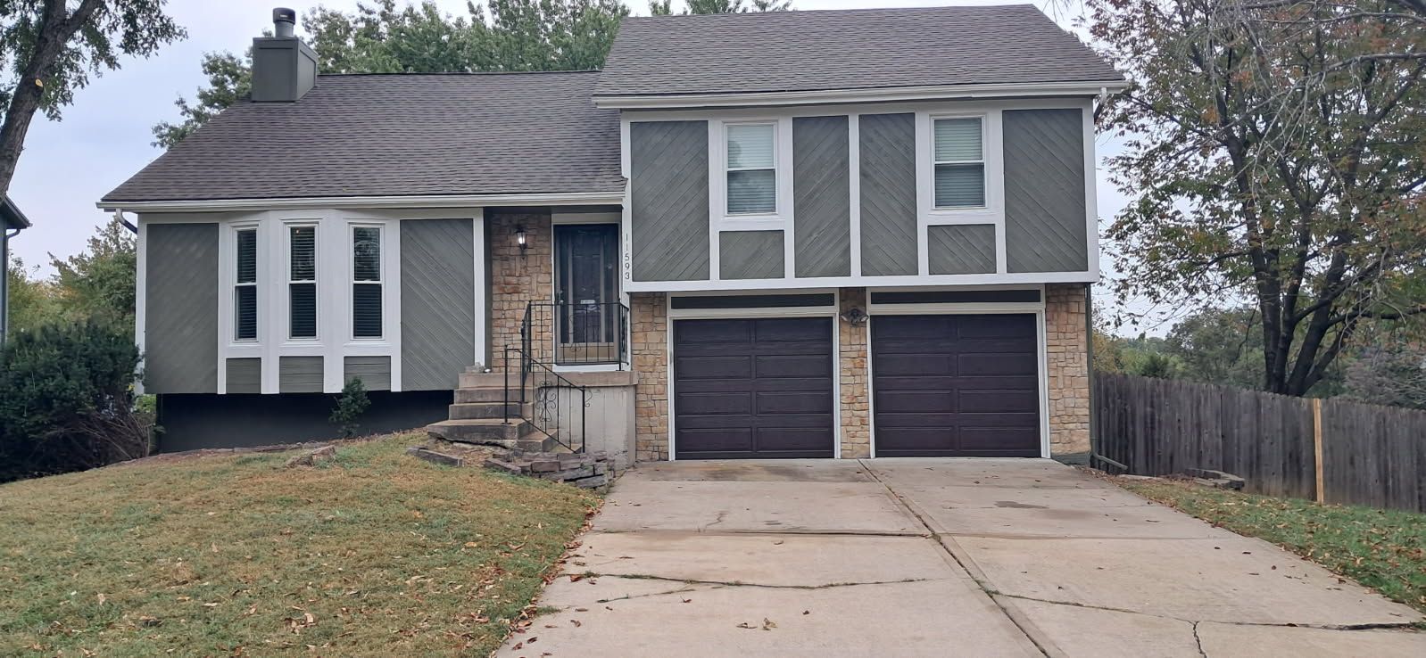 Gallery photos for Fresh New Look for a Two-Story Home: Image #1